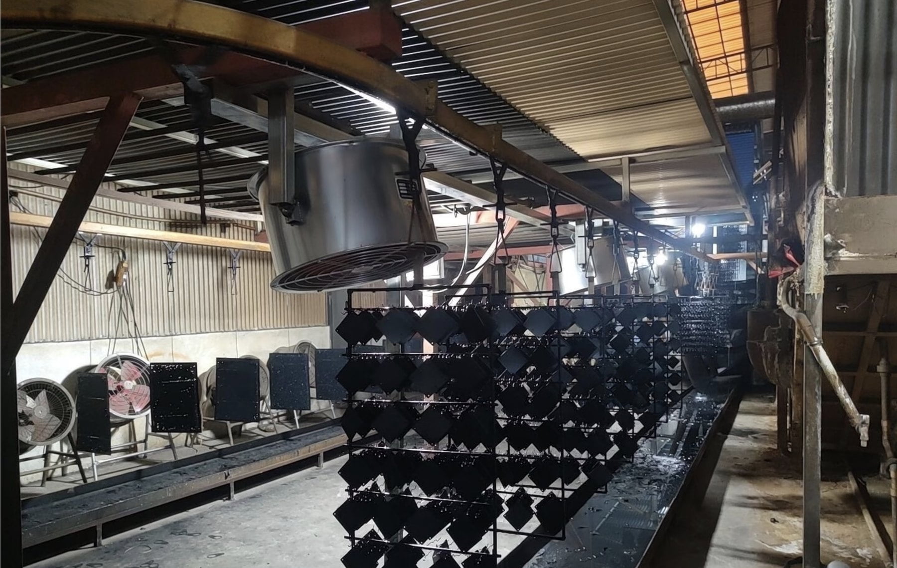 Coating line for black coated OEM metal parts